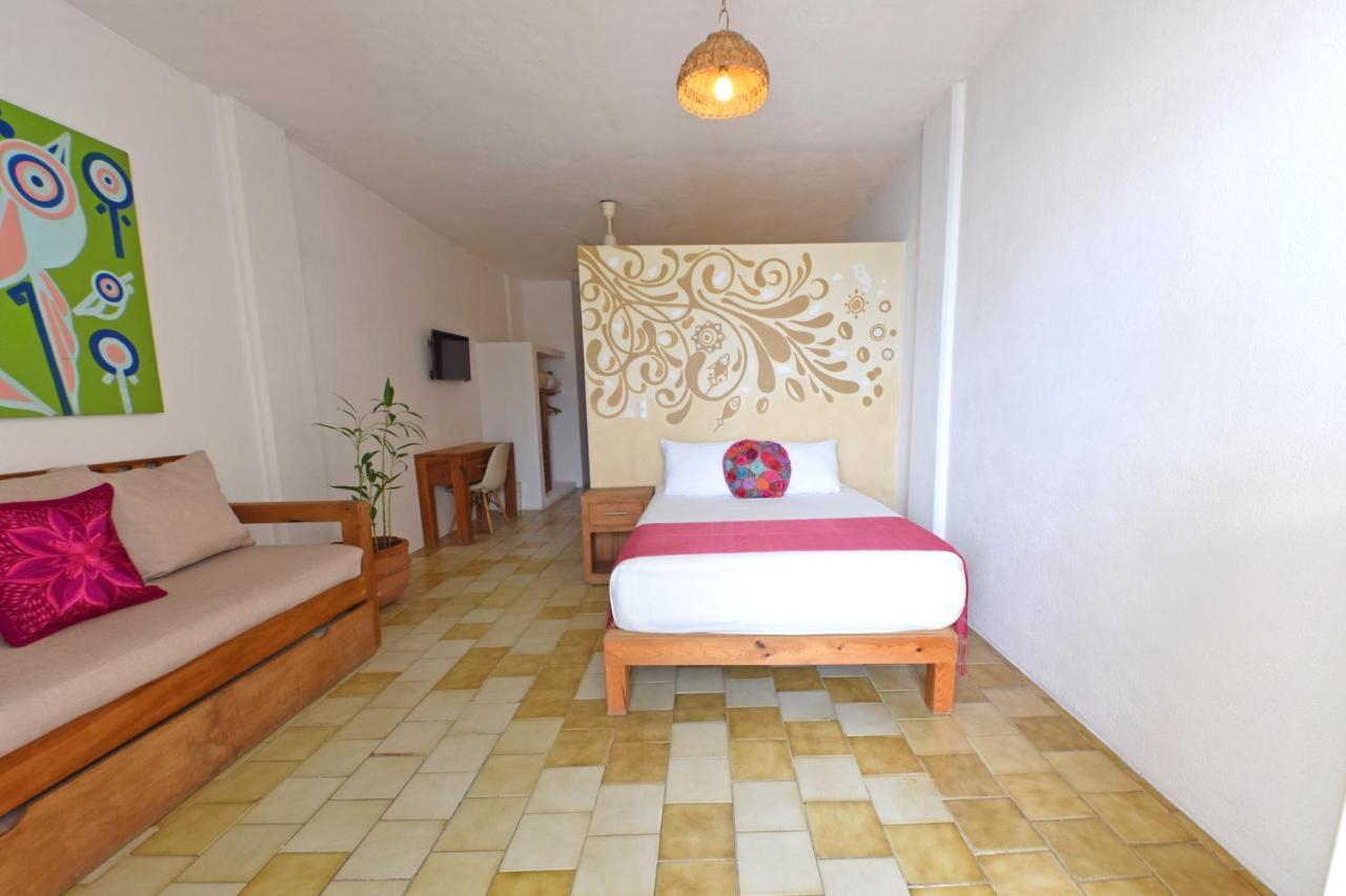 Emperador Vallarta Beachfront Hotel And Suites Puerto Vallarta Bagian luar foto
