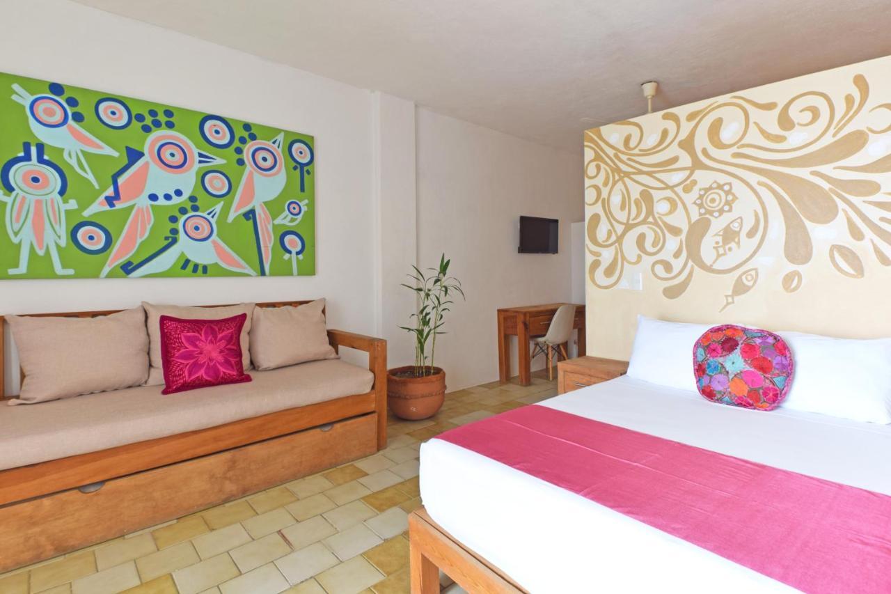 Emperador Vallarta Beachfront Hotel And Suites Puerto Vallarta Bagian luar foto