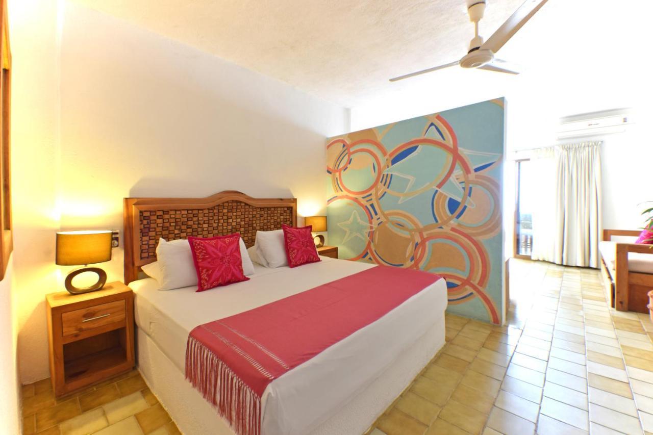 Emperador Vallarta Beachfront Hotel And Suites Puerto Vallarta Bagian luar foto