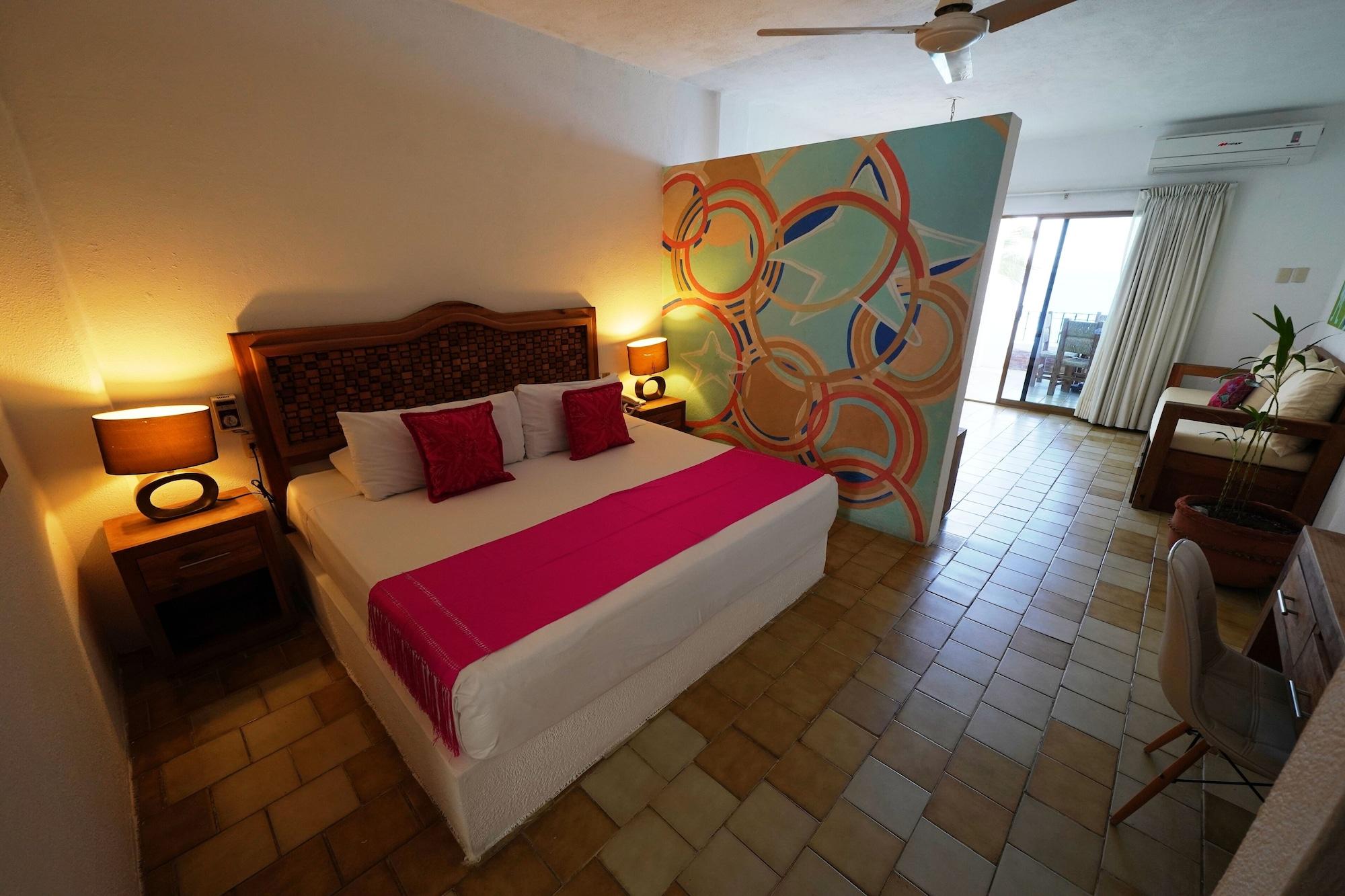 Emperador Vallarta Beachfront Hotel And Suites Puerto Vallarta Bagian luar foto