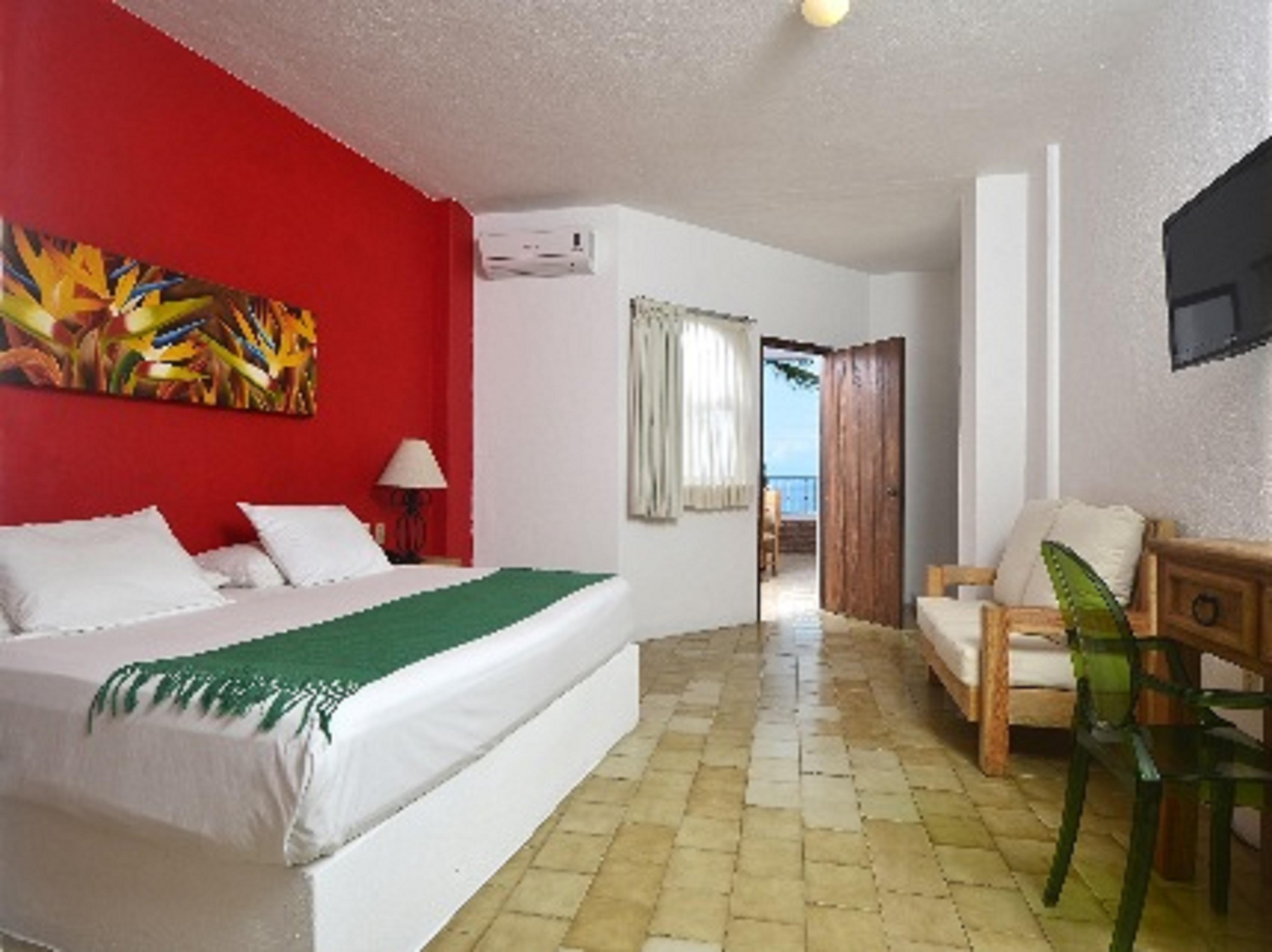 Emperador Vallarta Beachfront Hotel And Suites Puerto Vallarta Bagian luar foto